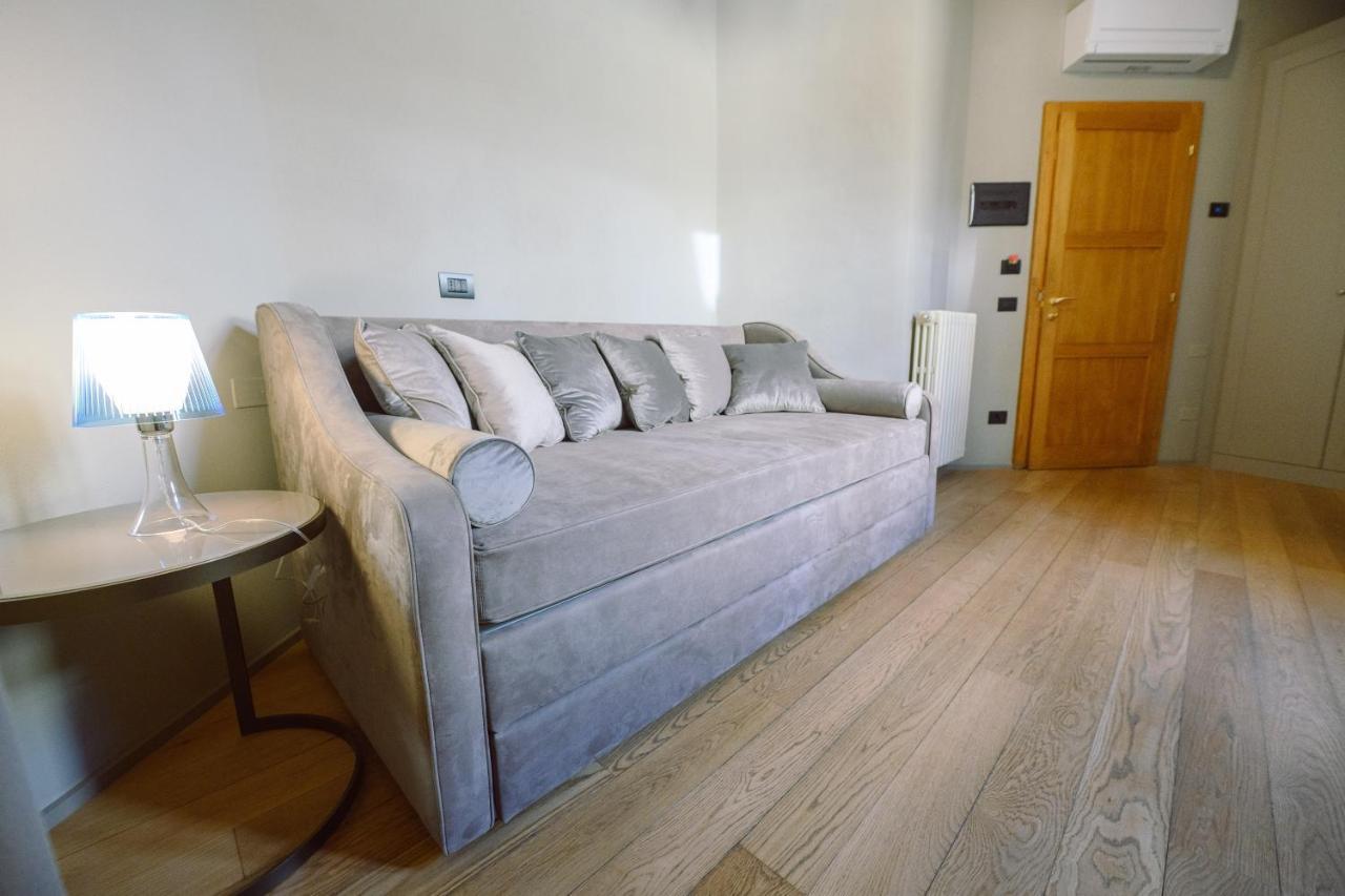 Palazzo Froussard B&B And Living Lucca Luaran gambar
