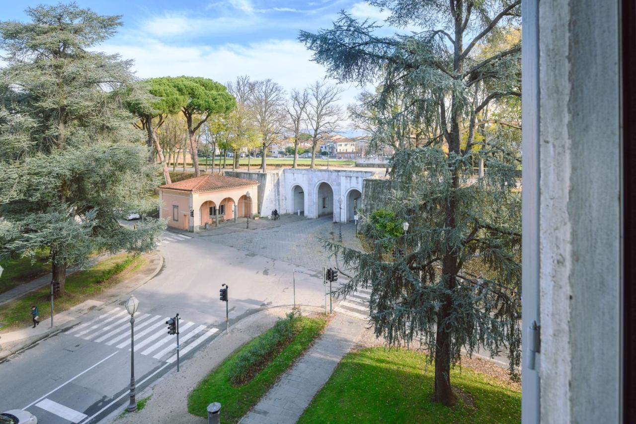 Palazzo Froussard B&B And Living Lucca Luaran gambar