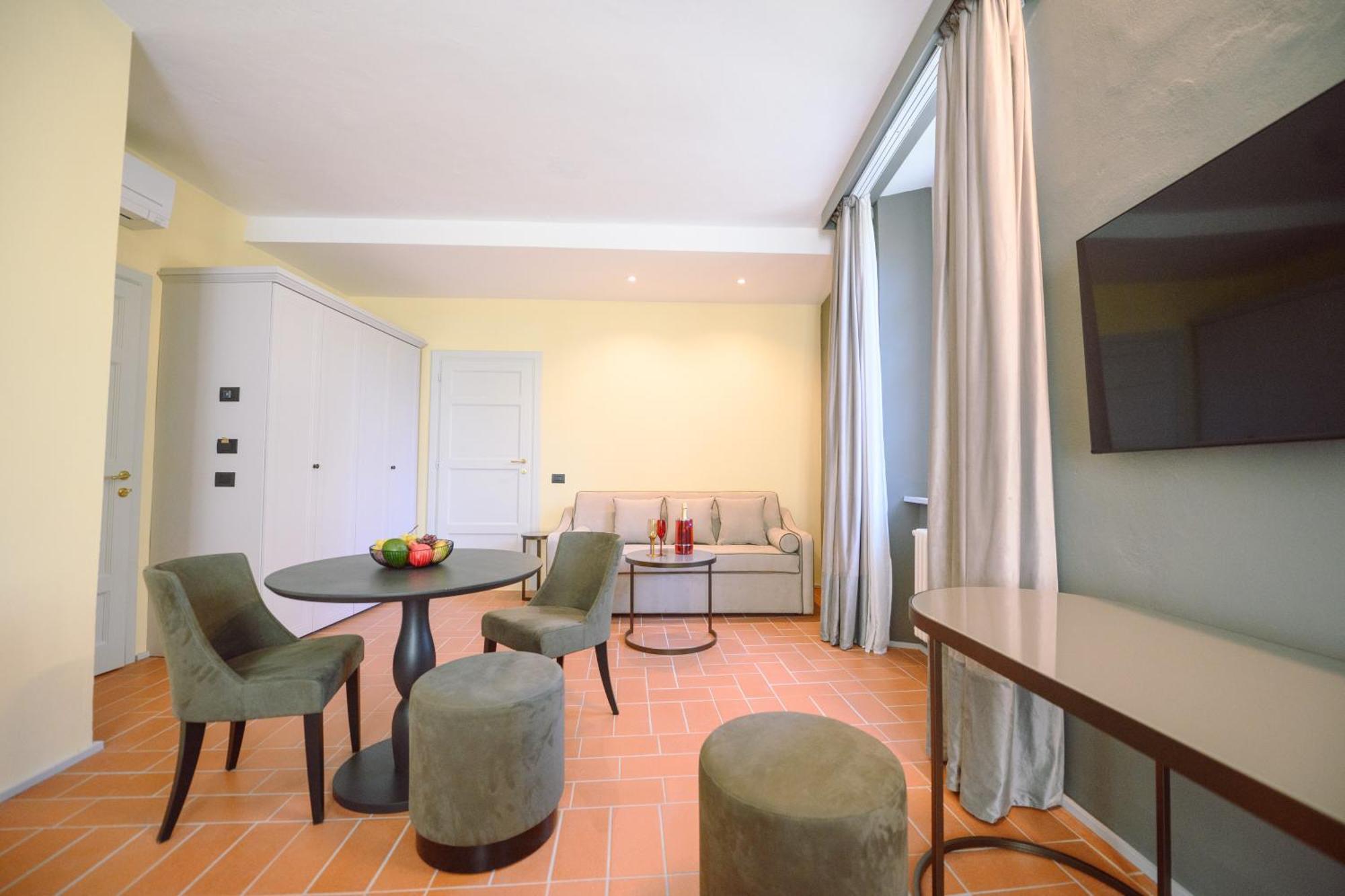 Palazzo Froussard B&B And Living Lucca Luaran gambar